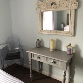 Exquisite * Hessle