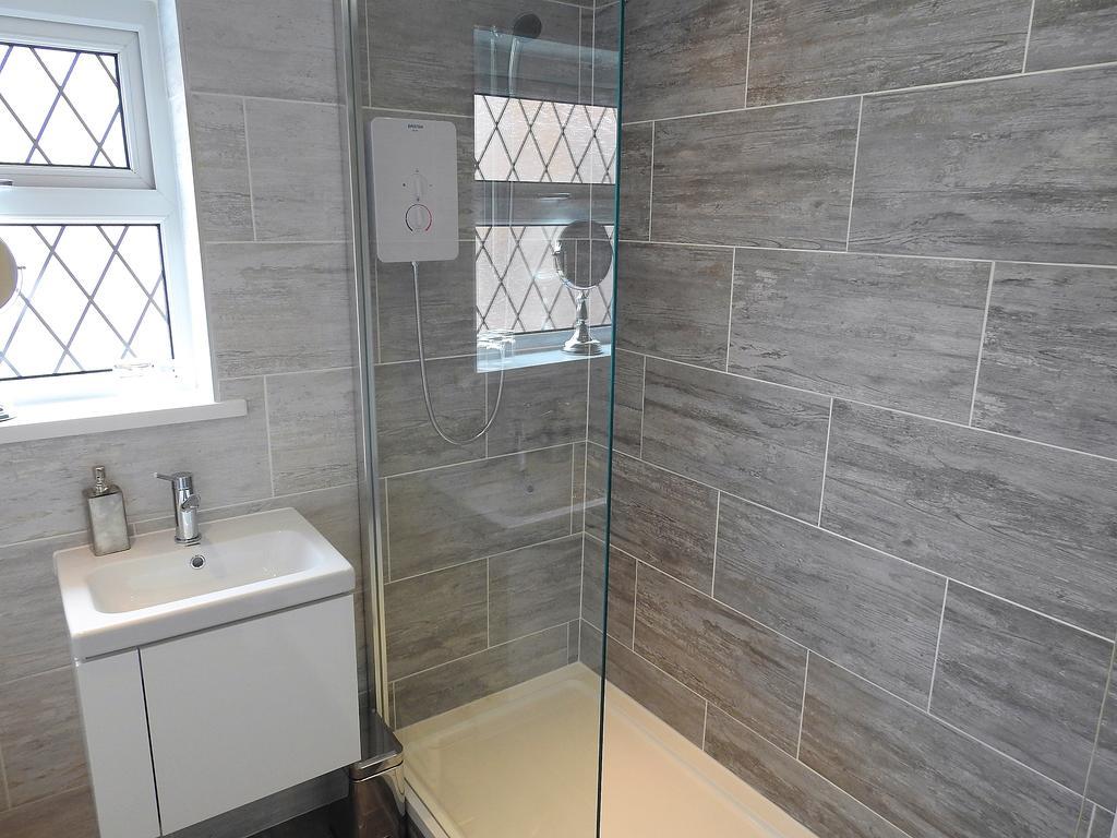 Exquisite * Hessle